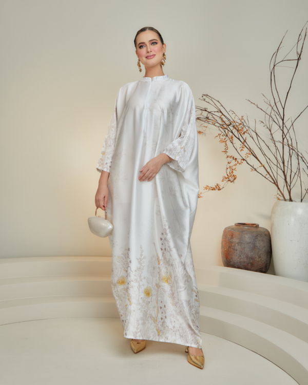 Caftan Lisa Surihani (READY STOCK)