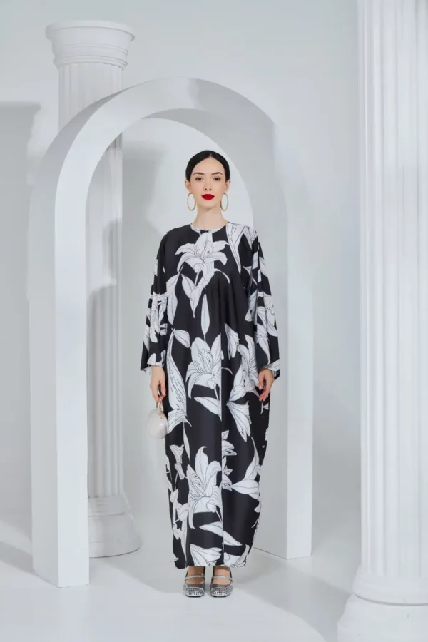 Caftan Lily